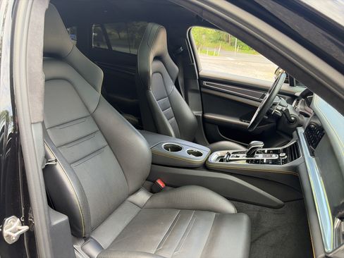 Used 2022 Porsche Panamera Turbo S AWD/4WD image 42