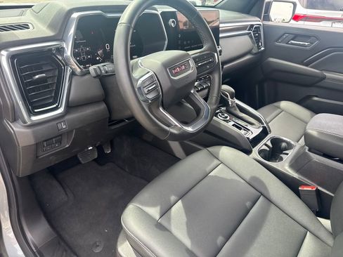Used 2025 GMC Canyon Elevation w/ Convenience Package AWD/4WD image 16
