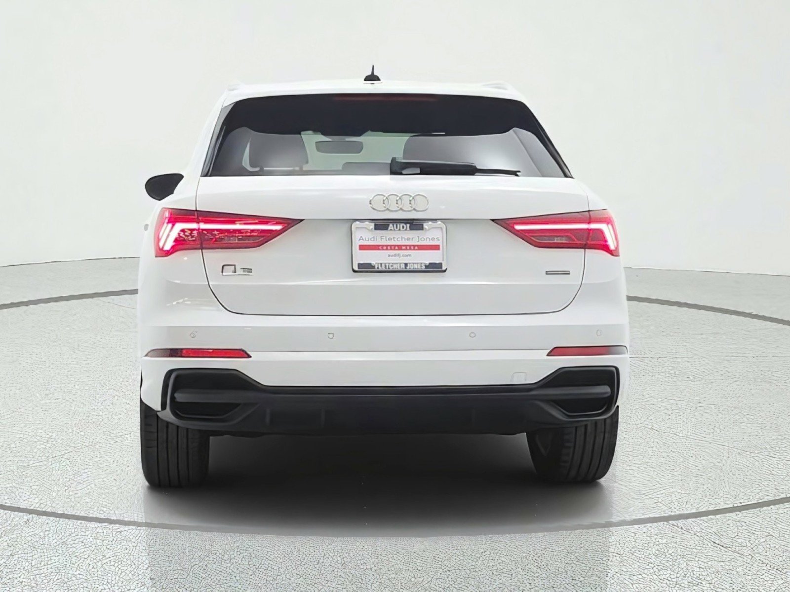 Used 2024 Audi Q3 2.0T Premium AWD/4WD image 6