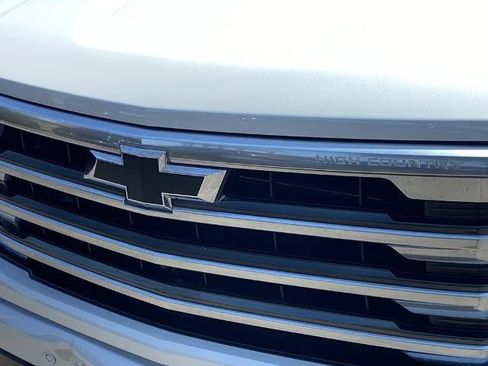 Used 2024 Chevrolet Silverado 1500 High Country w/ High Country Premium Package AWD/4WD image 27