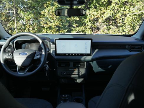 New 2026 Ford Maverick XL w/ 4K Tow Package image 9