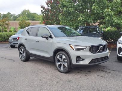New 2026 Volvo XC40 B5 Plus w/ Protection Package Premier