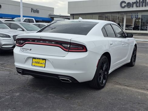 Used 2023 Dodge Charger SXT image 4