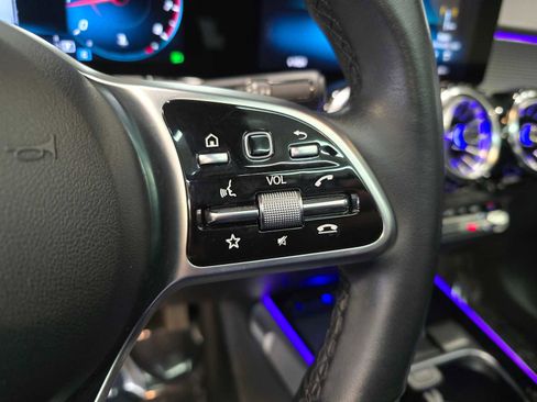 Used 2023 Mercedes-Benz GLB 250 GLB 250 w/ Premium Package image 53