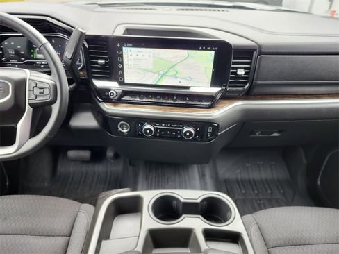 Used 2023 GMC Sierra 1500 Elevation image 12