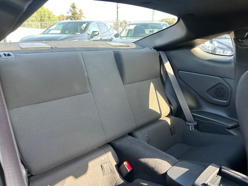 Used 2024 Toyota GR86 RWD image 19