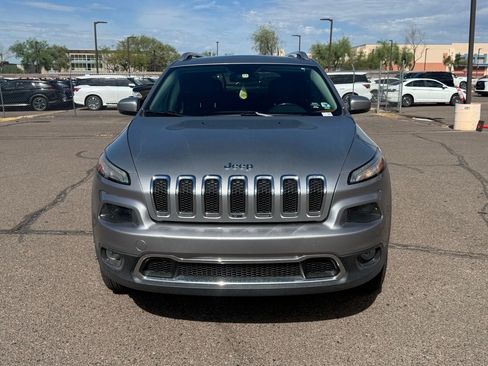 Used 2014 Jeep Cherokee Limited w/ Trailer Tow Group AWD/4WD image 2