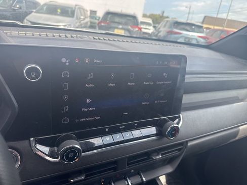 Used 2023 Chevrolet Colorado W/T image 21