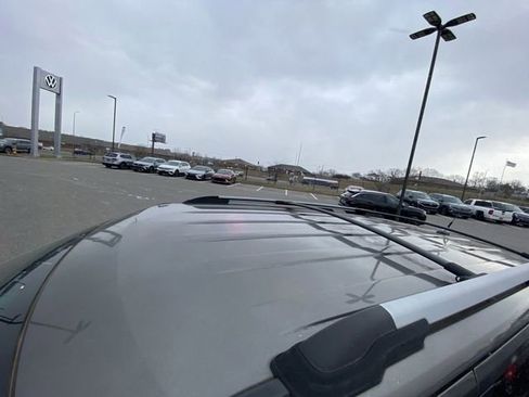 Used 2012 Ford Explorer XLT w/ Class III Trailer Tow Pkg image 3