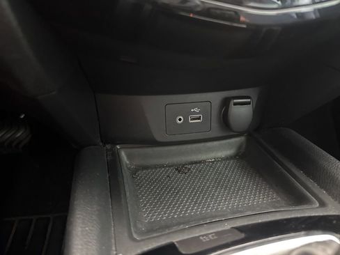 Used 2020 Nissan Rogue S image 15