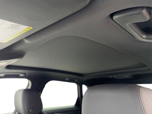 Used 2025 Audi Q3 2.0T Premium image 72