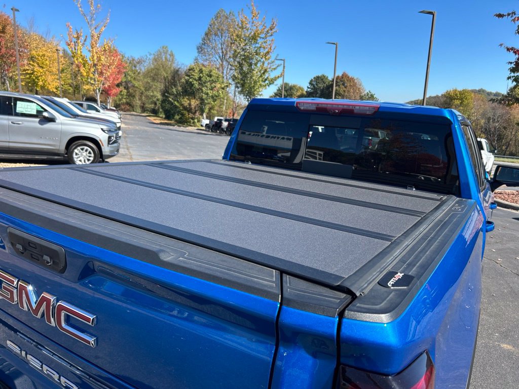 Used 2024 GMC Sierra 1500 AT4X AWD/4WD image 9