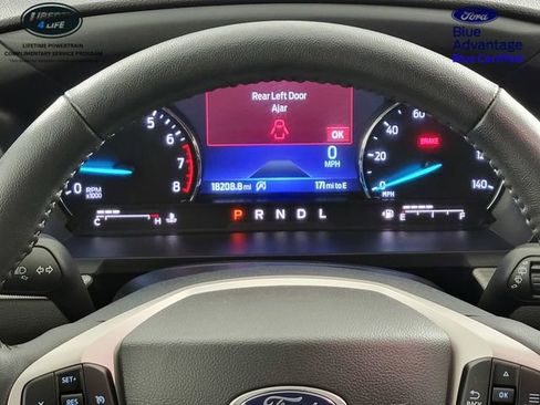 Certified 2024 Ford Explorer XLT w/ Equipment Group 202A AWD/4WD image 30