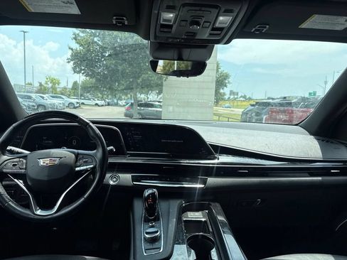 Used 2023 Cadillac Escalade Sport RWD image 12