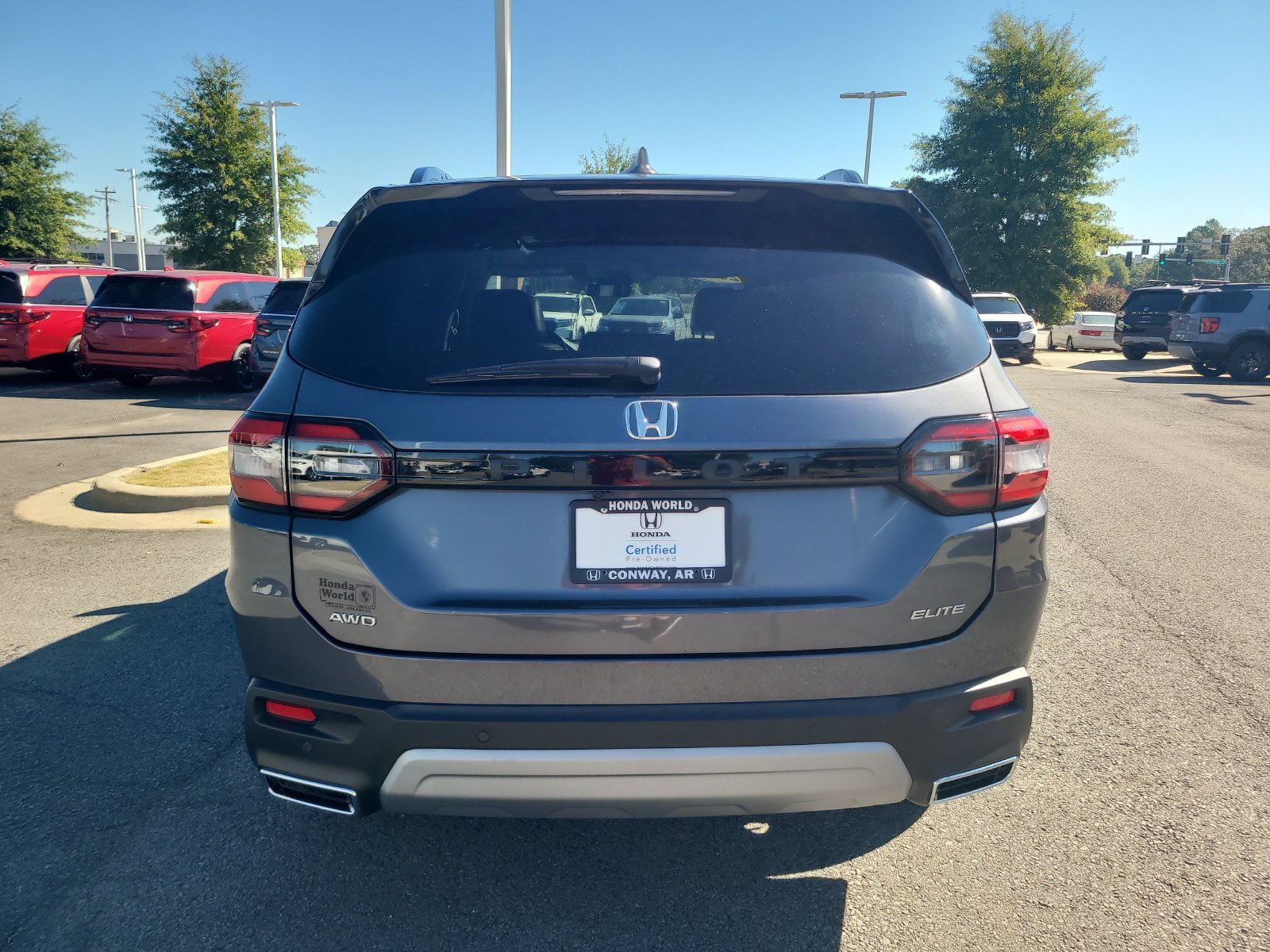 Used 2025 Honda Pilot Elite image 4
