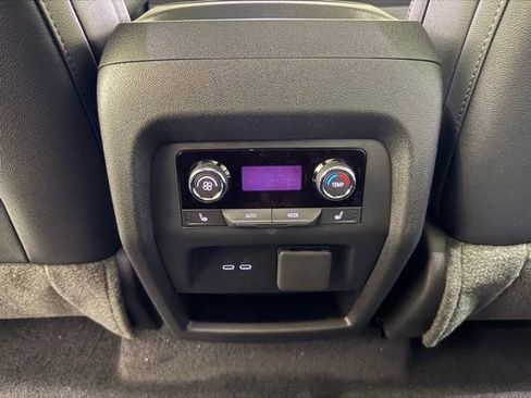 New 2026 Chevrolet Traverse High Country image 29