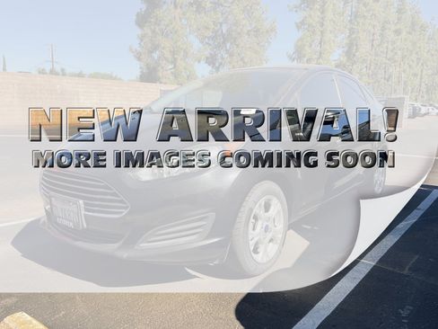 Used 2015 Ford Fiesta SE FWD image 1