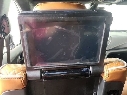 New 2026 Chrysler Pacifica Pinnacle image 25