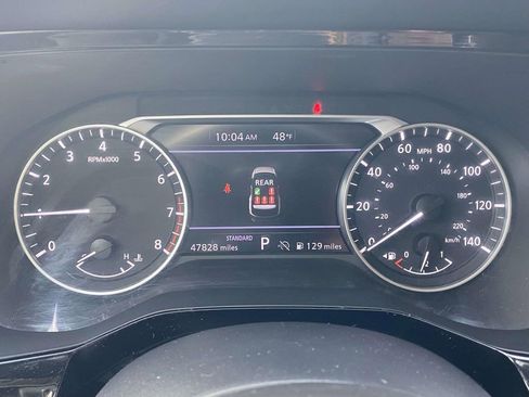 Used 2024 Nissan Pathfinder SV w/ SV Premium Package image 25