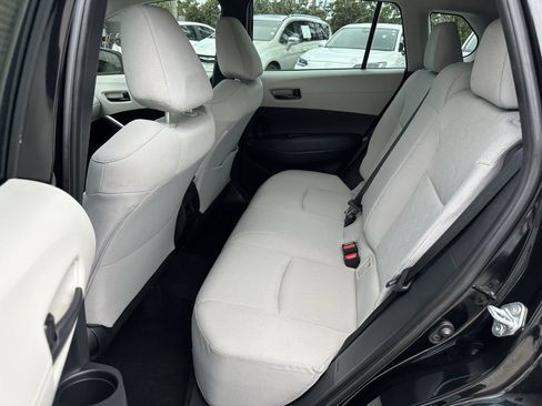 Used 2022 Toyota Corolla Cross L FWD image 19