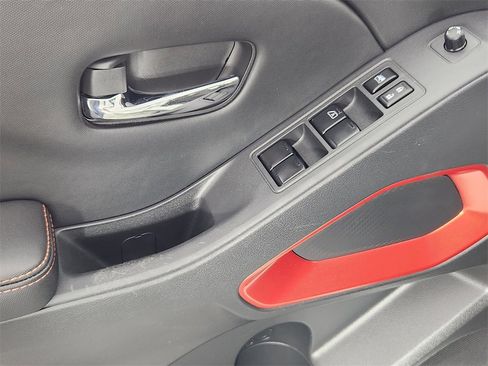 Used 2023 Nissan Frontier PRO-4X w/ Tow Package image 9