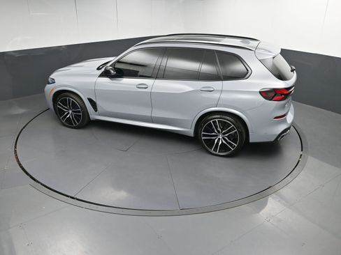 Used 2025 BMW X5 M60i image 35