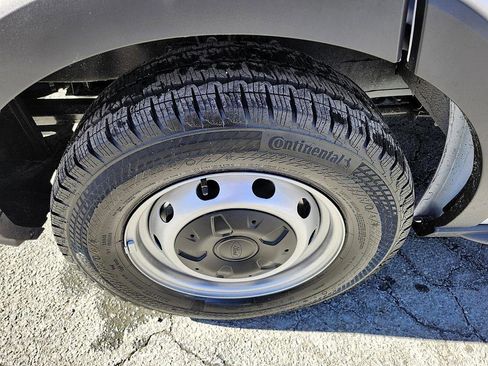 New 2024 Ford Transit 350 148 High Roof Extended image 18