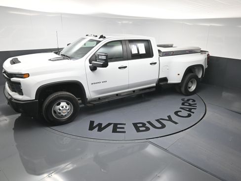 Used 2024 Chevrolet Silverado 3500 W/T w/ WT Convenience Package AWD/4WD image 28