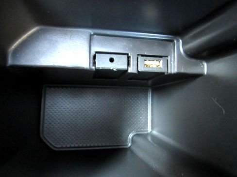 Used 2016 Chevrolet Cruze LT w/ Sun And Sound Package image 20