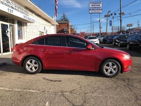 Used 2014 Chevrolet Cruze LT image 16