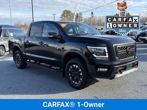 Used 2024 Nissan Titan PRO-4X w/ Pro-4x Convenience Package image 2