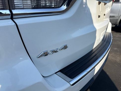 Used 2017 Jeep Grand Cherokee Limited AWD/4WD image 16