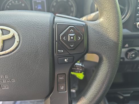 Used 2020 Toyota Tacoma SR w/ SR Convenience Package RWD image 19