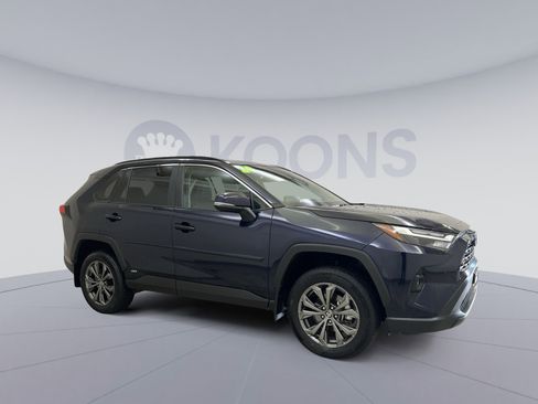 Used 2024 Toyota RAV4 XLE Premium w/ Weather Package AWD/4WD image 10
