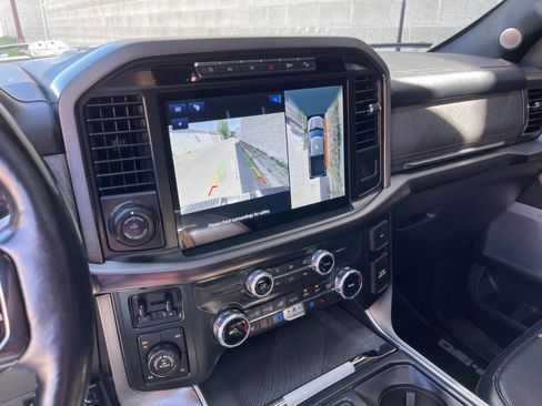 Used 2022 Ford F150 Platinum w/ FX4 Off-Road Package AWD/4WD image 24
