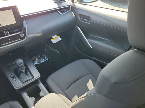 New 2026 Toyota Corolla Cross LE image 25