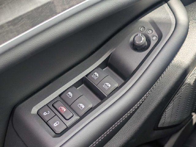 New 2026 Jeep Grand Cherokee Limited w/ Limited Altitude Package AWD/4WD image 26