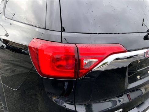 Used 2019 GMC Acadia SLT w/ LPO, Floor Liner Package FWD image 25