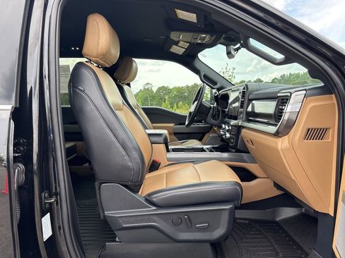 Used 2025 Ford F250 Lariat w/ Lariat Ultimate Package AWD/4WD image 61
