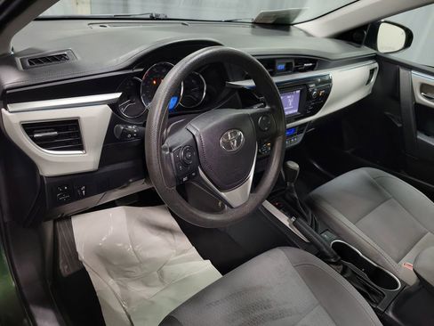 Used 2016 Toyota Corolla LE image 13