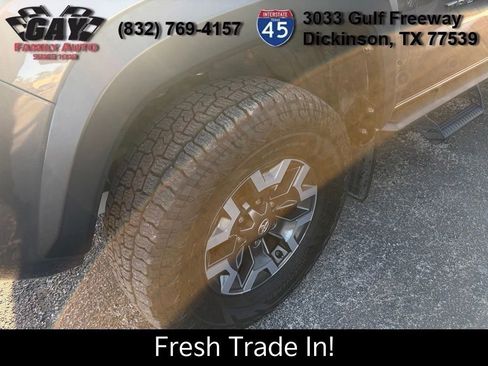 Used 2018 Toyota Tacoma TRD Off-Road image 4