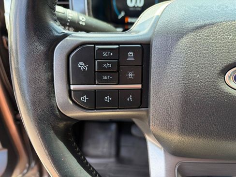Used 2021 Ford F150 Lariat w/ Equipment Group 502A High AWD/4WD image 17