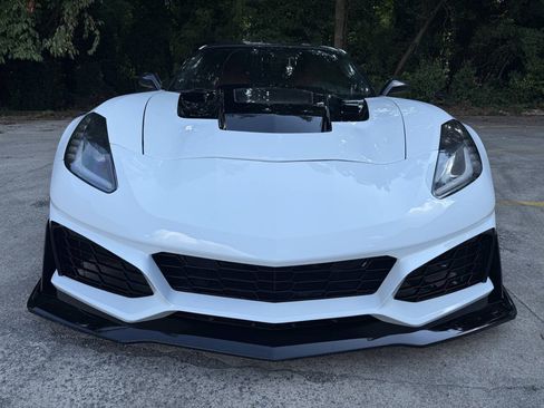 Used 2016 Chevrolet Corvette Z06 RWD image 2