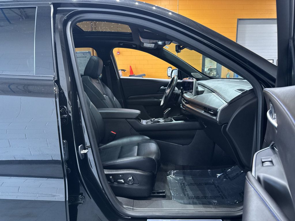 Used 2024 Cadillac XT4 Sport AWD/4WD image 18