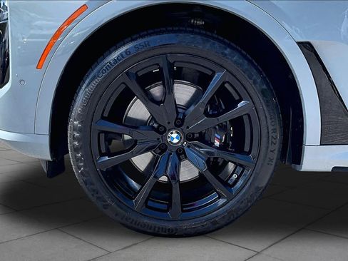 Used 2026 BMW X7 xDrive40i w/ Executive Package AWD/4WD image 11