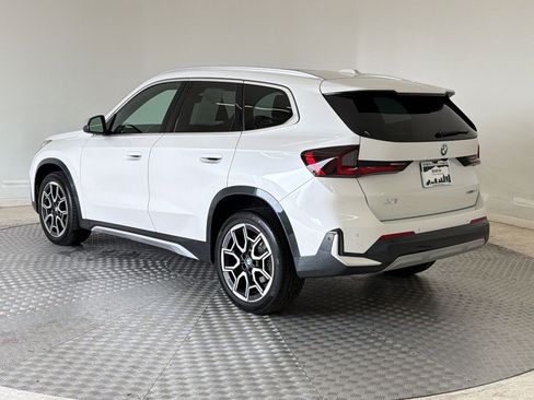 Certified 2024 BMW X1 xDrive28i w/ Technology Package AWD/4WD image 3