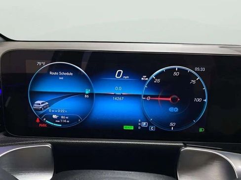 Used 2023 Mercedes-Benz EQB 300 4MATIC w/ Exclusive Package image 11