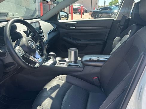 Used 2019 Nissan Altima 2.5 S FWD image 6