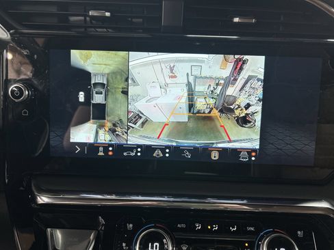 Certified 2025 GMC Sierra 3500 Denali Ultimate AWD/4WD image 16