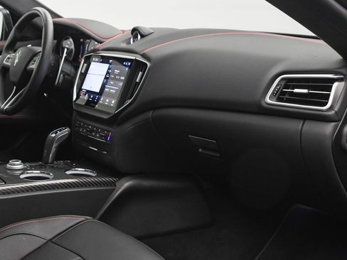 New 2024 Maserati Ghibli Modena image 20